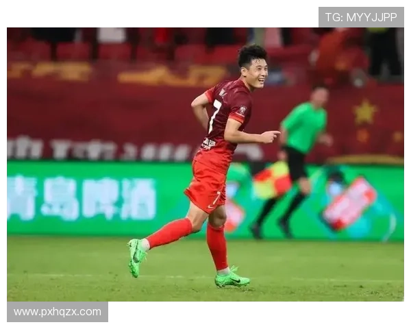 武磊8分钟连进两球 引发媒体热议